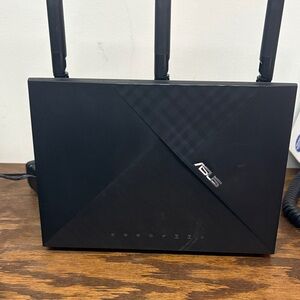 ASUS Black Tri-Antenna Router